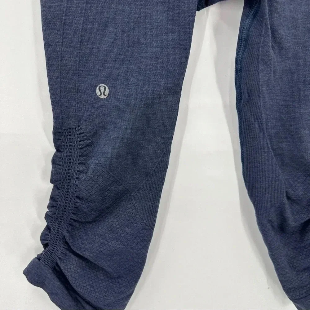 LULULEMON IN THE FLOW CROP II SEAMLESS NAVY CROP SIZE 6